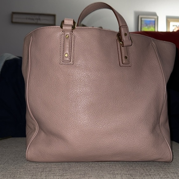 NWOT Marc by Marc Jacobs Satchel is beautiful and comes with a dust bag - Picture 2 of 6